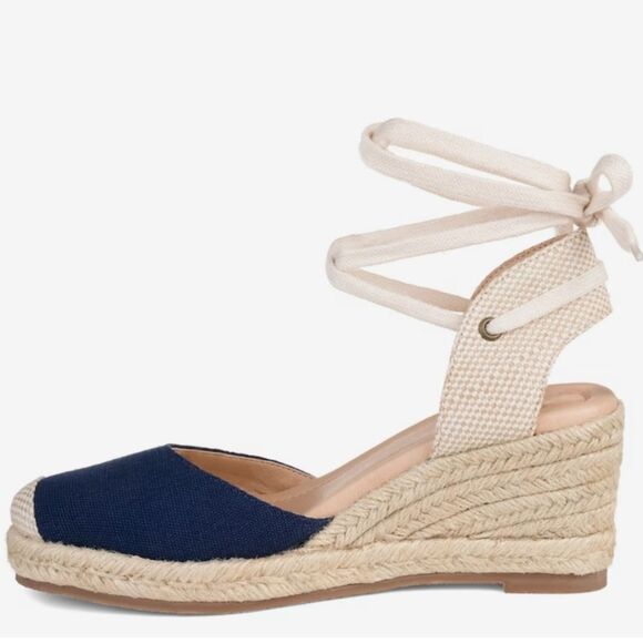 Tru Comfort Foam Journee Monte Espadrilles Womens size 8 closed toe Wedge NWOT - Picture 1 of 8